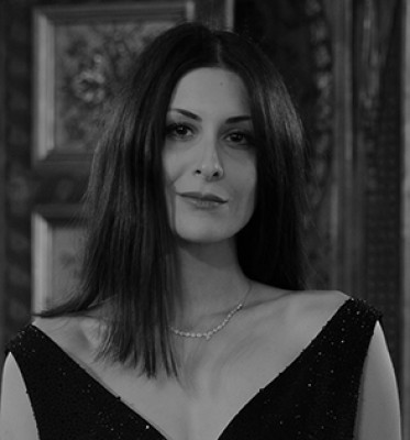 Anousha Nazari - Cercle K2